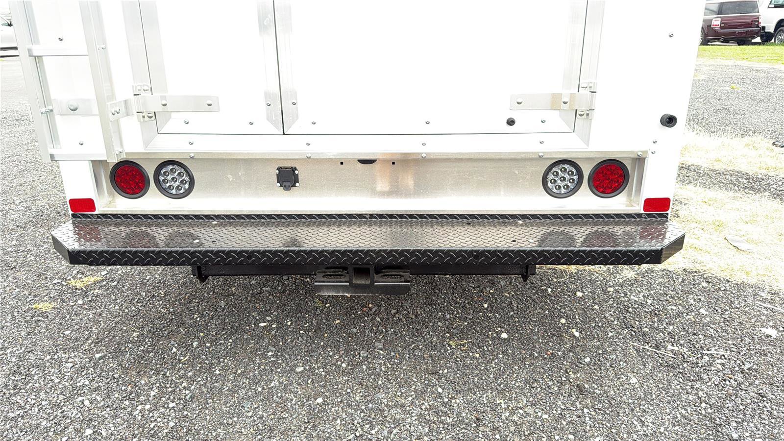 New 2027 Ford E-350 and Econoline 350 Super Duty RWD image 26