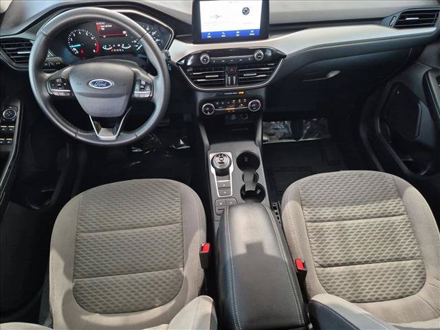Certified 2021 Ford Escape SE w/ SE Sport Appearance Package FWD image 16