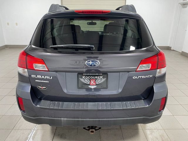 Used 2010 Subaru Outback 2.5i Limited AWD/4WD image 5