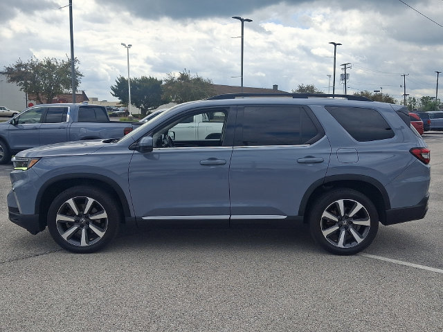 Used 2023 Honda Pilot Touring image 8
