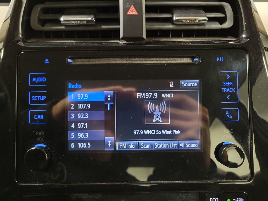 Used 2017 Toyota Prius Two image 18