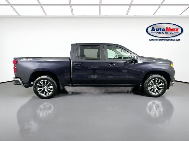 Used 2023 Chevrolet Silverado 1500 LT AWD/4WD image 9