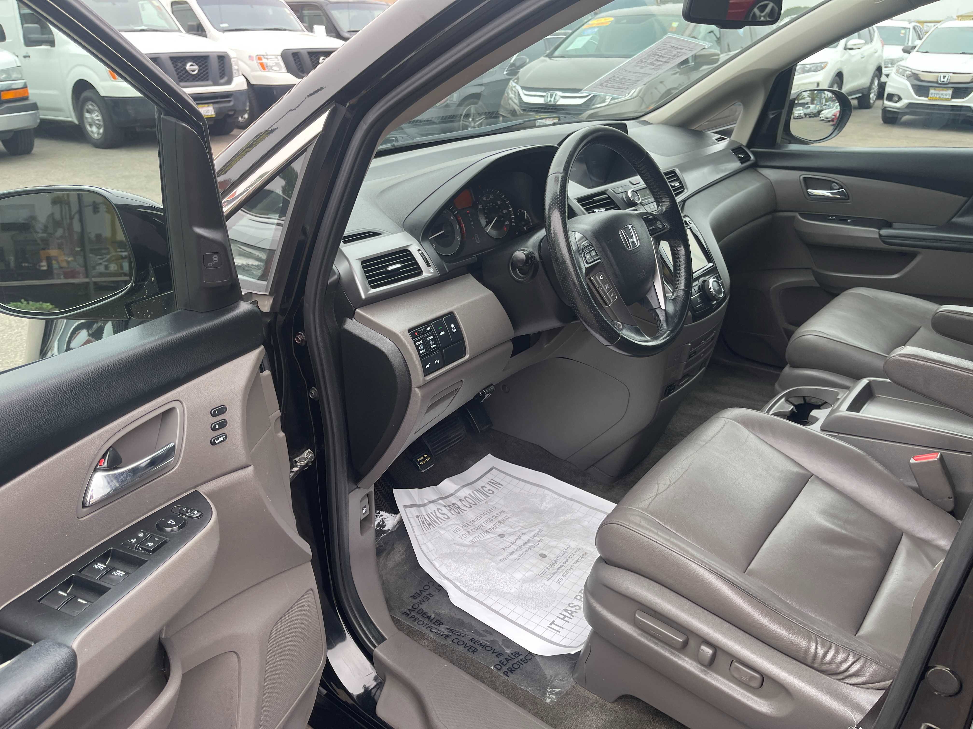 Used 2014 Honda Odyssey Touring Elite image 21