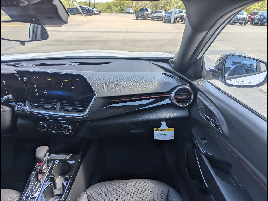 New 2026 Chevrolet Trax RS FWD image 4