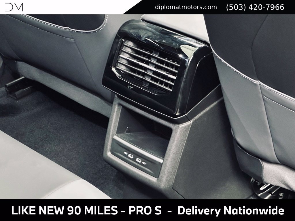 Used 2024 Volkswagen ID.4 Pro S AWD/4WD image 21