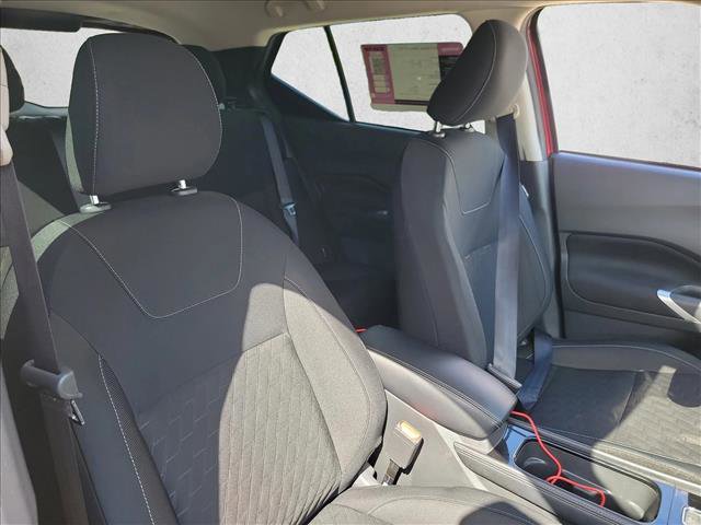 Used 2024 Nissan Kicks SV image 12