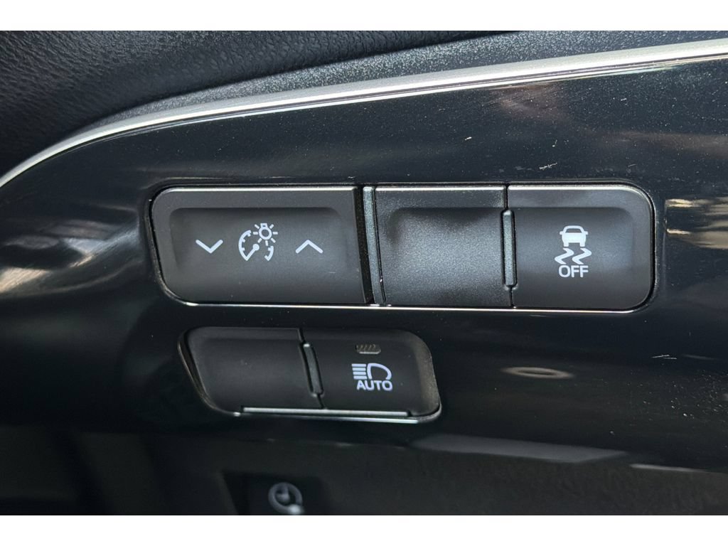 Certified 2022 Toyota Prius Prime LE FWD image 29