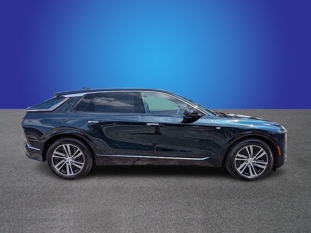 Certified 2024 Cadillac Lyriq Luxury AWD/4WD image 6