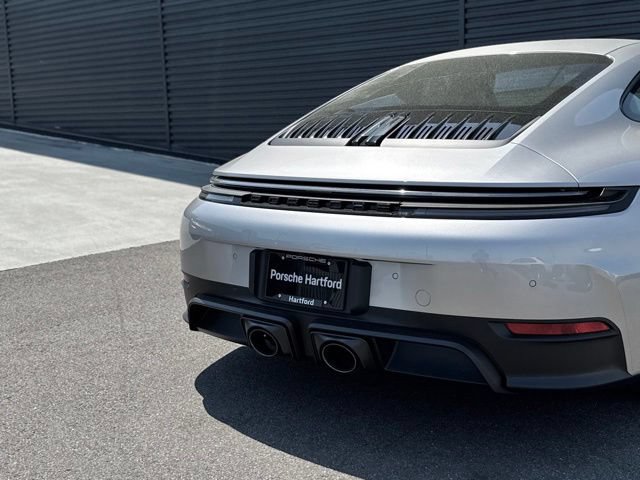 Used 2025 Porsche 911 Carrera 4 GTS AWD/4WD image 29