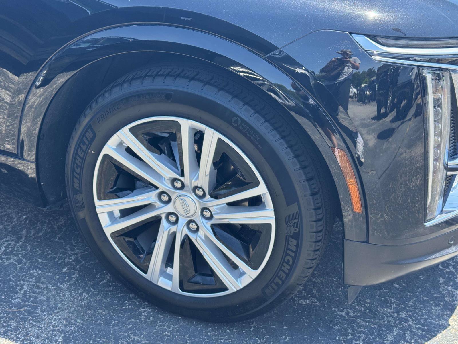 Certified 2024 Cadillac Lyriq Tech AWD/4WD image 5