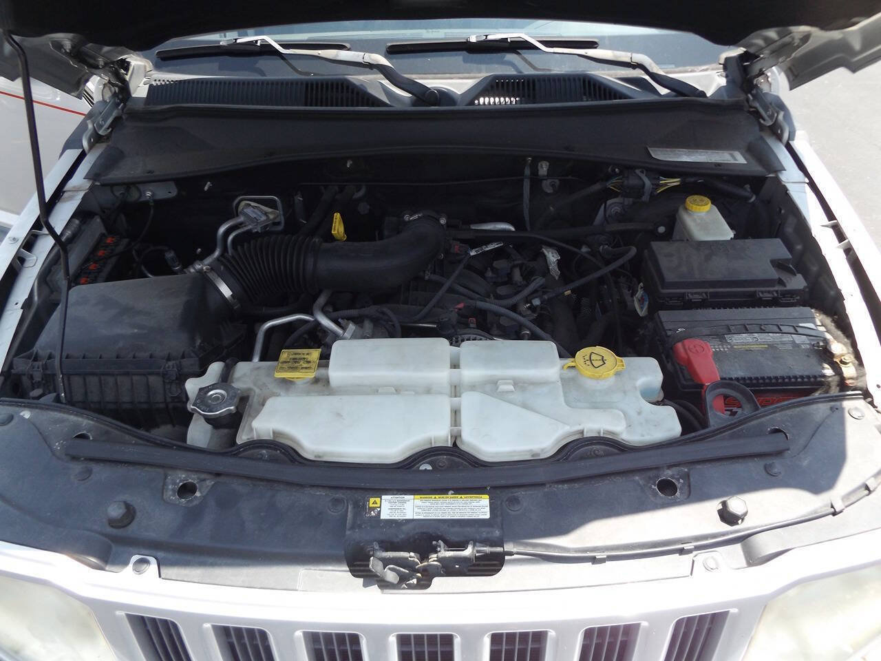 Used 2008 Jeep Liberty Sport AWD/4WD image 28