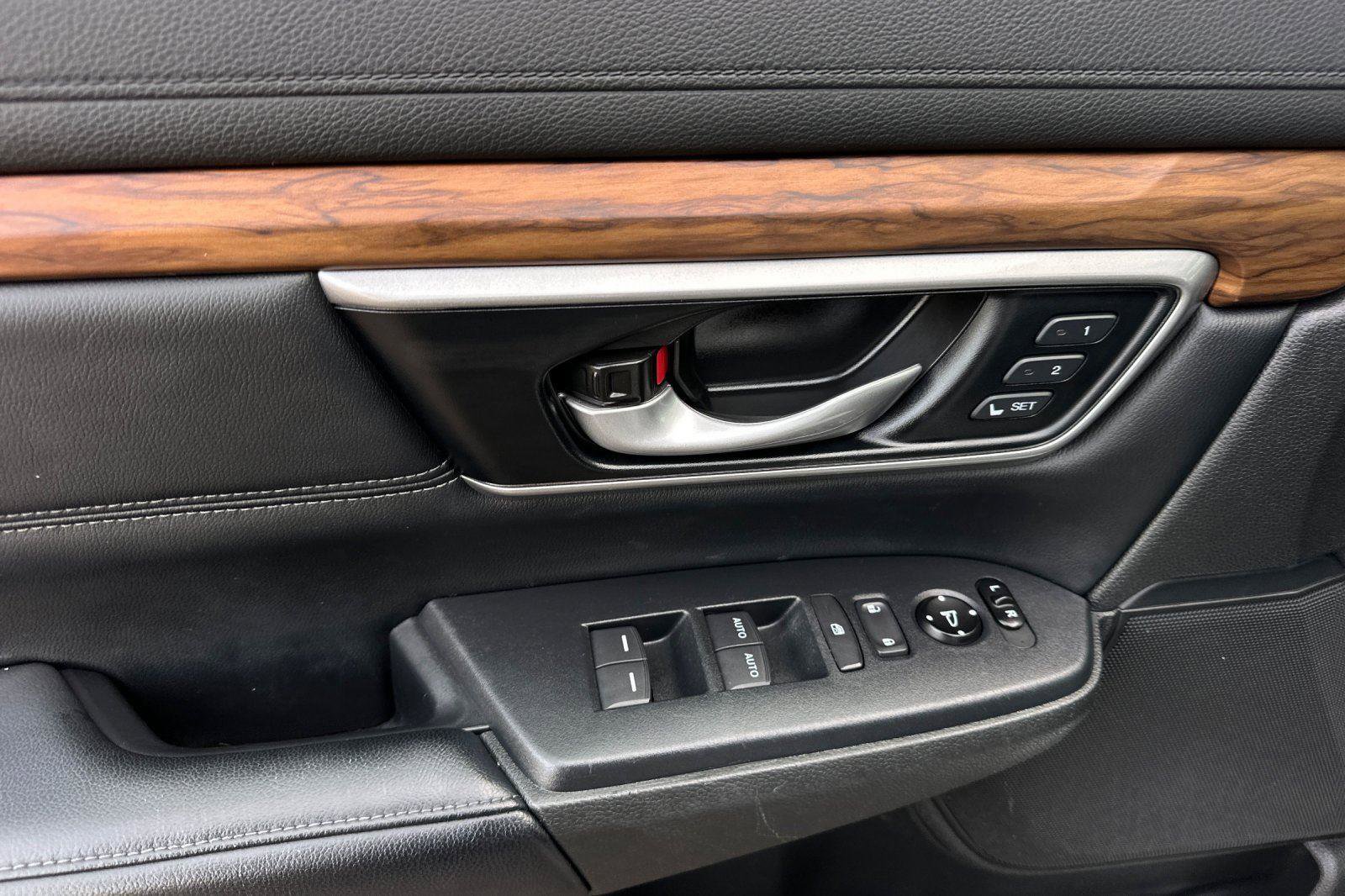 Used 2020 Honda CR-V EX-L image 10