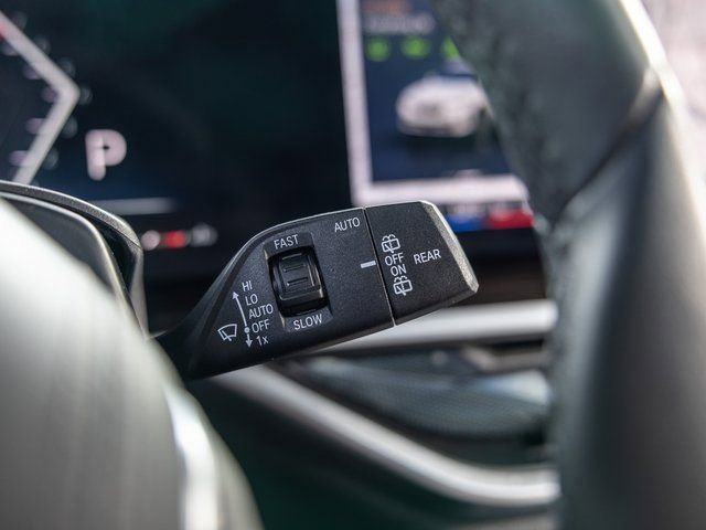 Used 2026 BMW X5 xDrive40i image 32