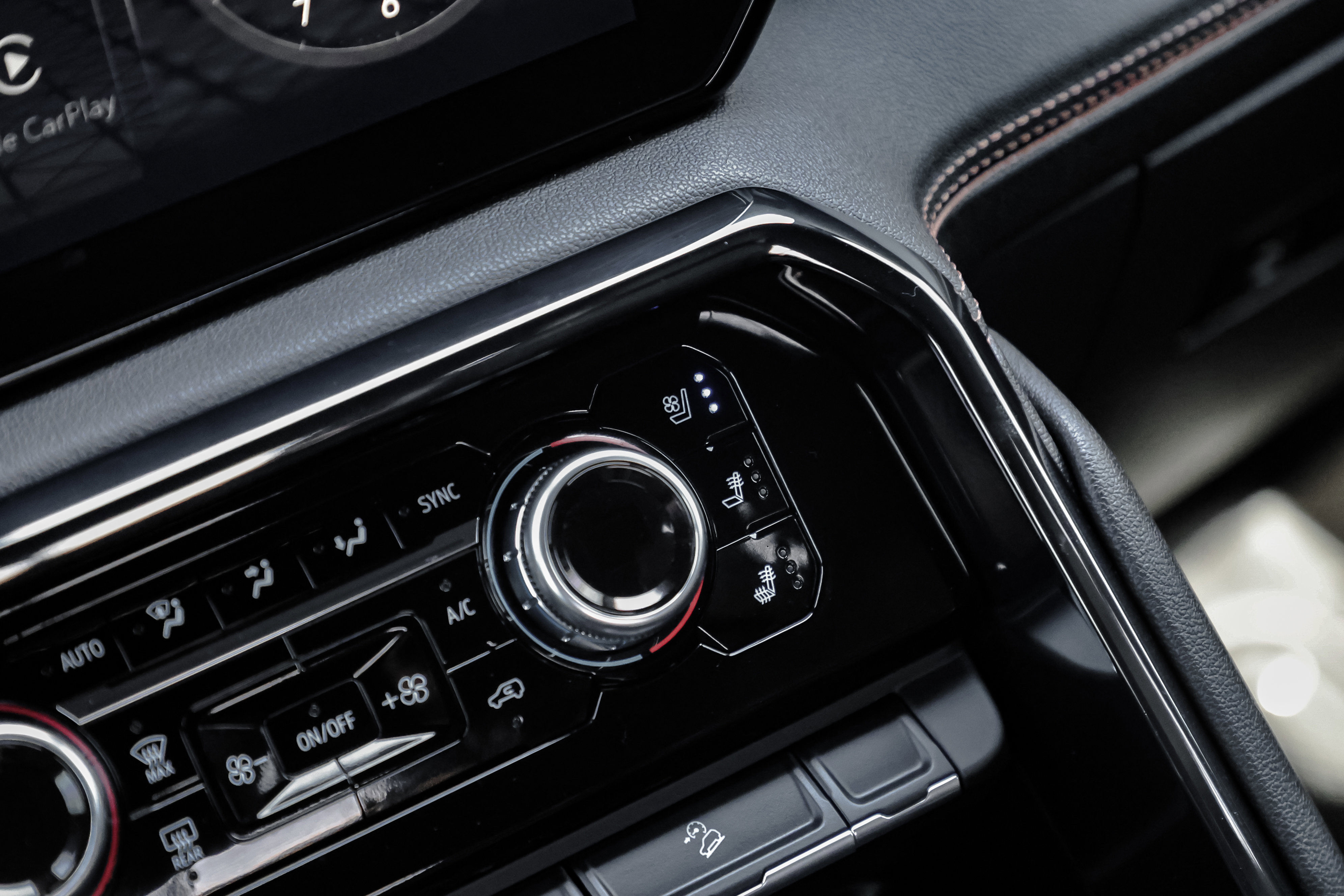 Certified 2024 GMC Sierra 1500 AT4 w/ AT4 Premium Package image 36