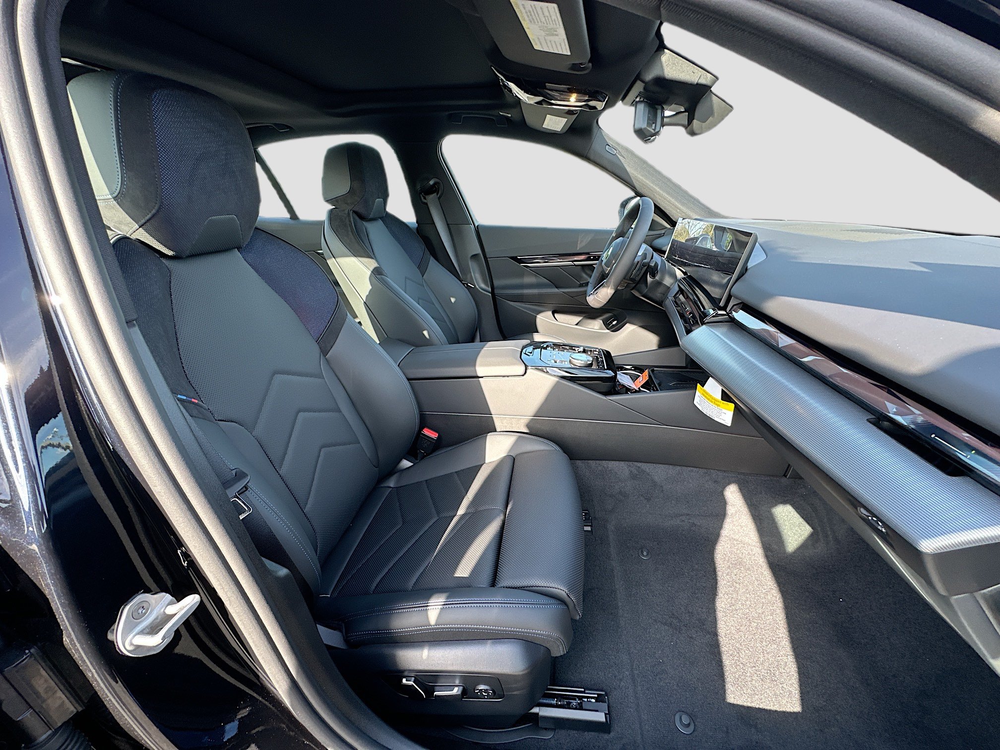 New 2027 BMW 530i w/ M Sport Package RWD image 23