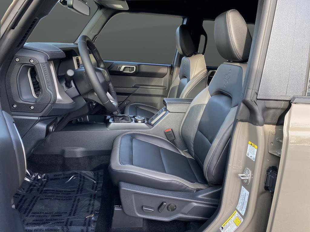 New 2025 Ford Bronco Outer Banks w/ Sasquatch Package image 4