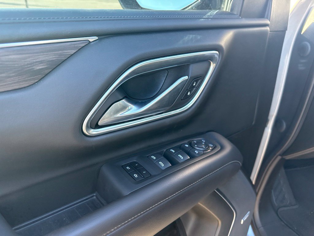 Used 2021 Chevrolet Tahoe LT w/ Luxury Package AWD/4WD image 28
