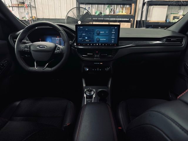 Used 2025 Ford Escape ST-Line w/ Tech Pack #1 image 21