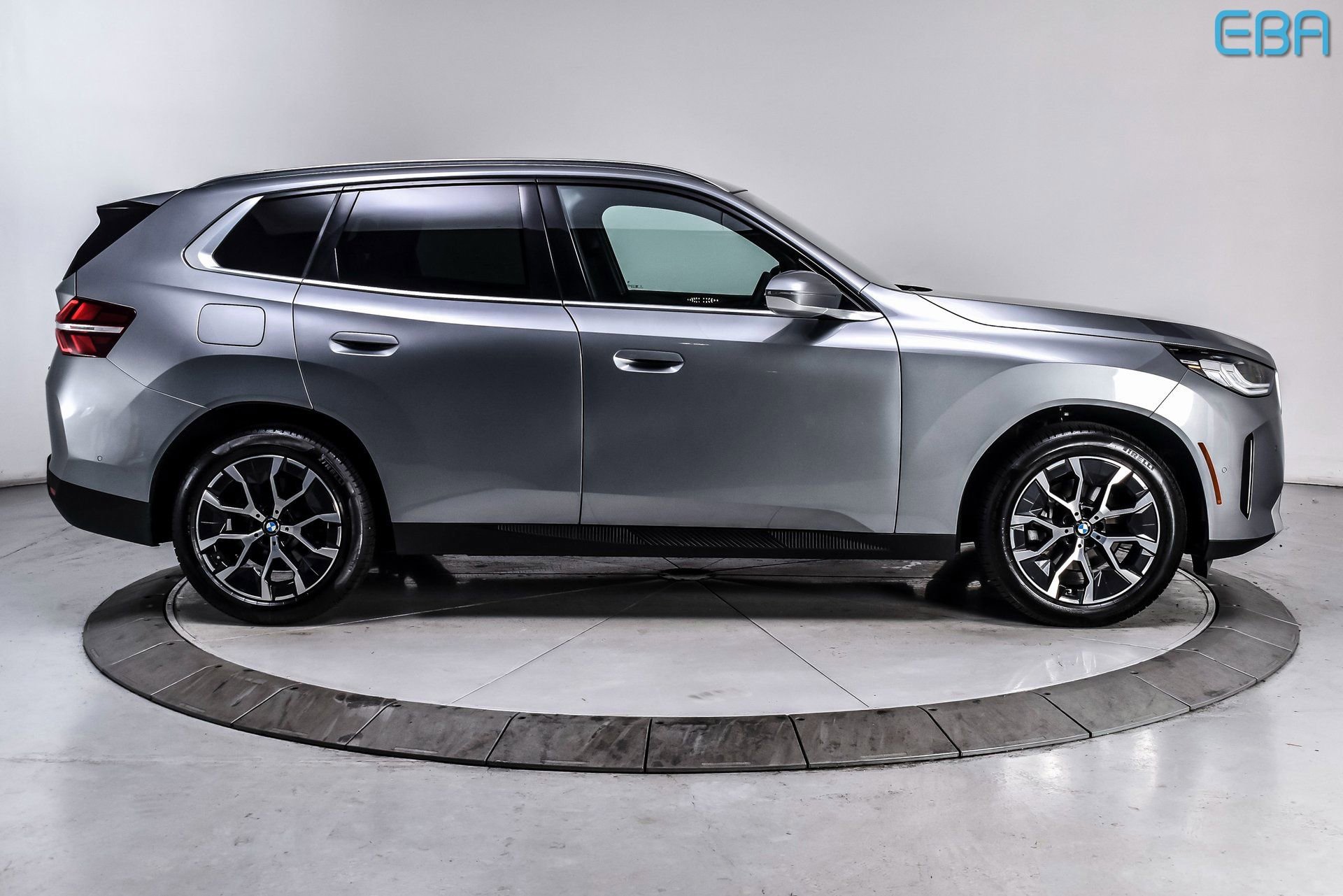 Used 2025 BMW X3 xDrive30i w/ Convenience Package image 7