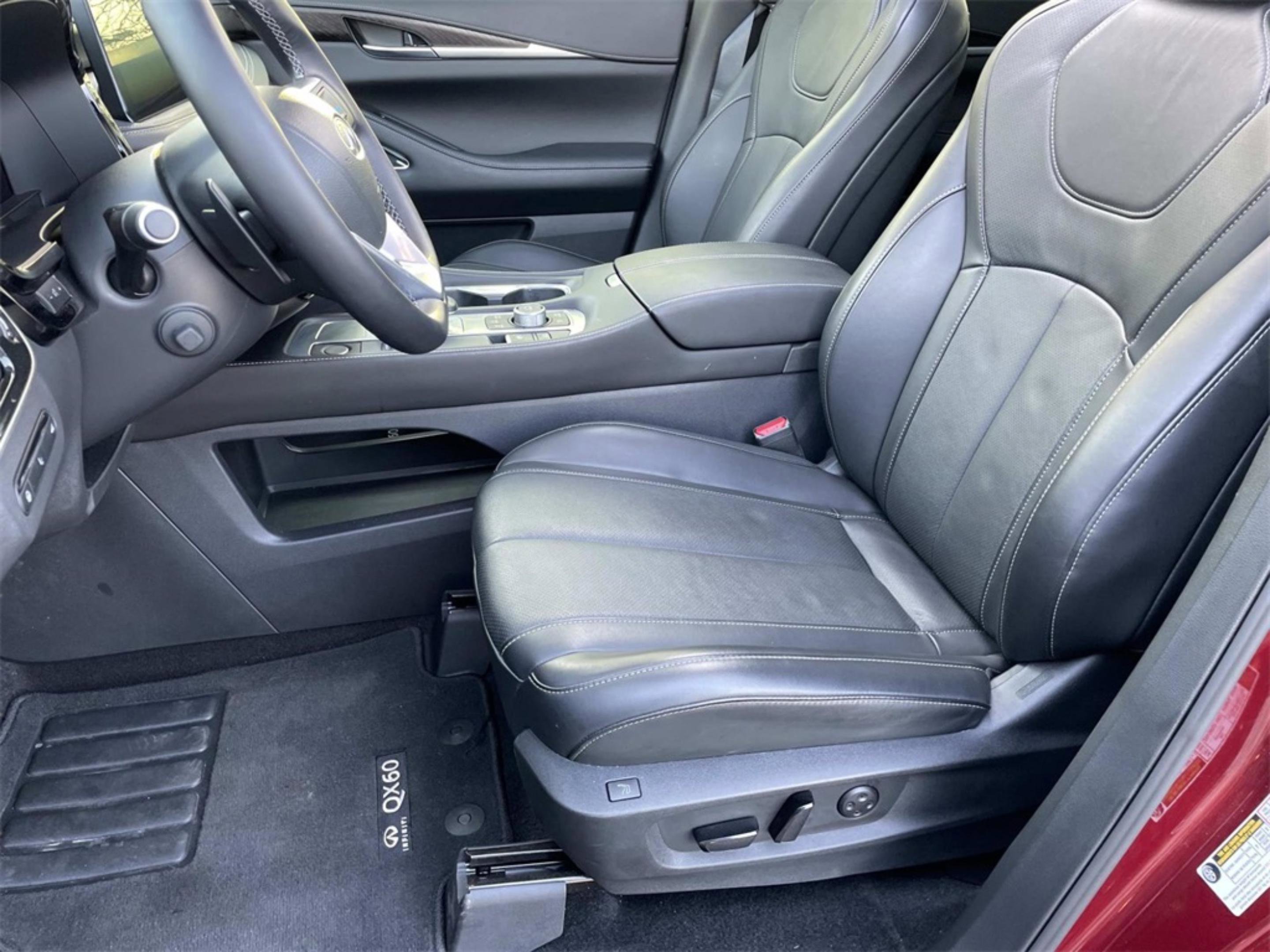 Used 2025 INFINITI QX60 Sensory w/ Vision Package image 19