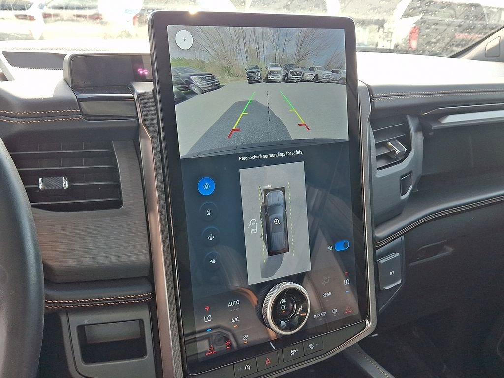 Certified 2024 Ford Expedition Max Platinum image 19