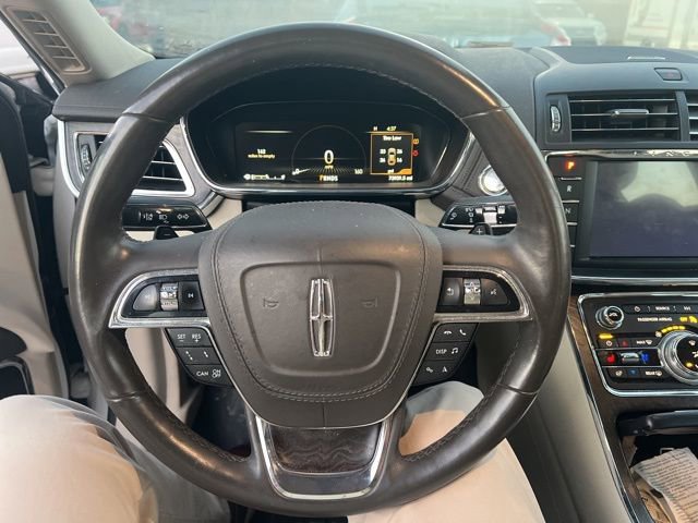 Used 2019 Lincoln Continental Select w/ Continental Climate Package image 8