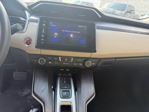 Used 2019 Honda Clarity Base 4dr Sedan image 12