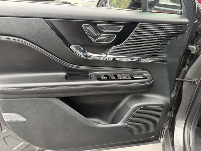 Used 2020 Lincoln Corsair AWD w/ Equipment Group 101A image 15