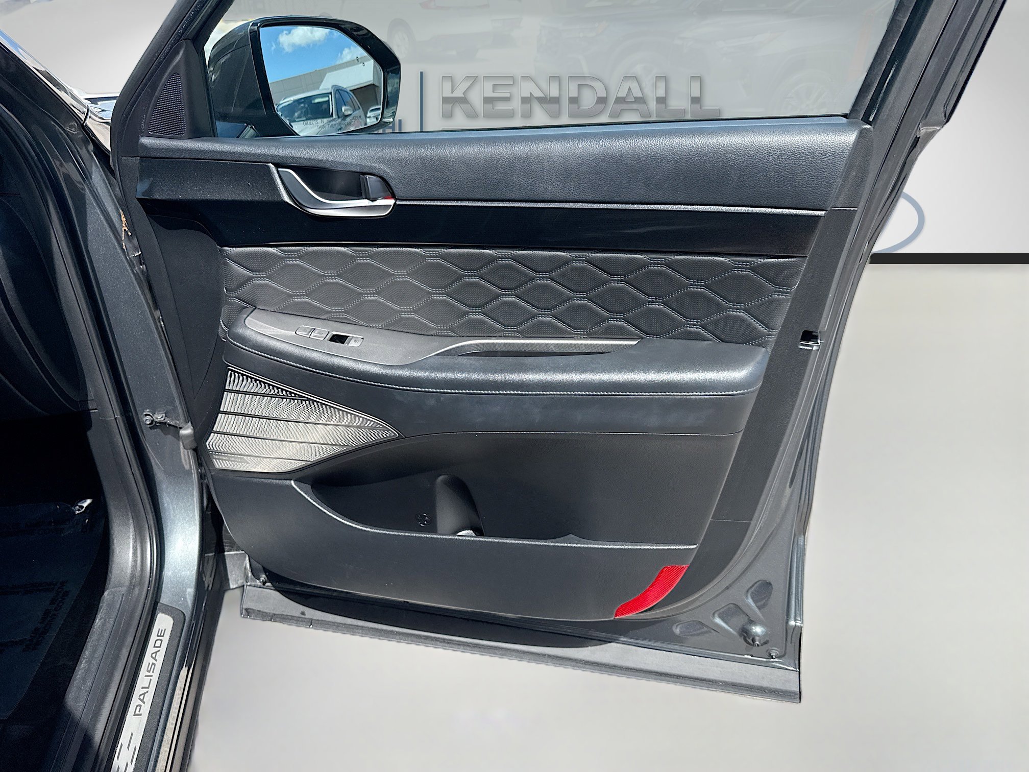 Used 2022 Hyundai Palisade Calligraphy image 32