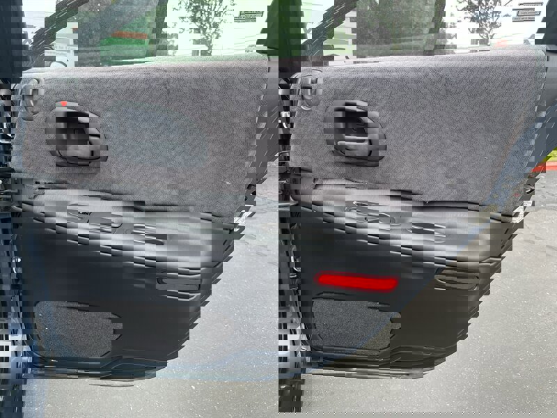 Used 2000 Dodge Intrepid image 35