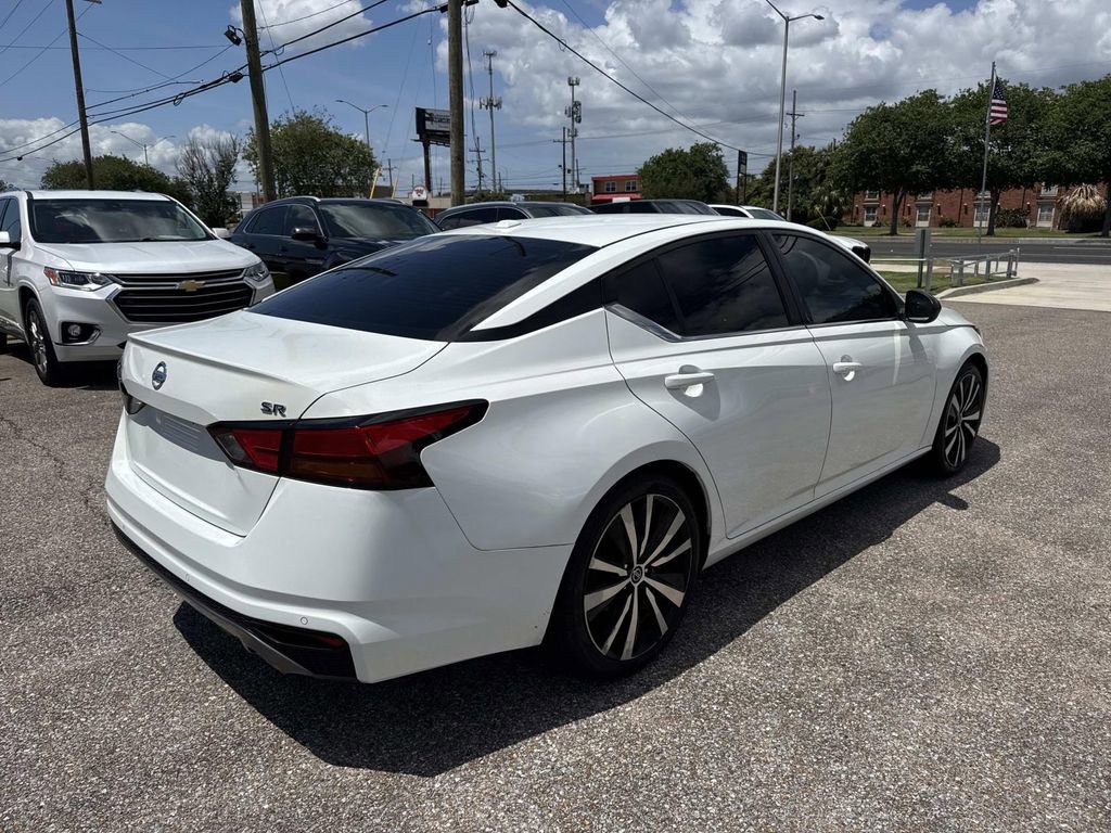 Used 2022 Nissan Altima 2.5 SR FWD image 8