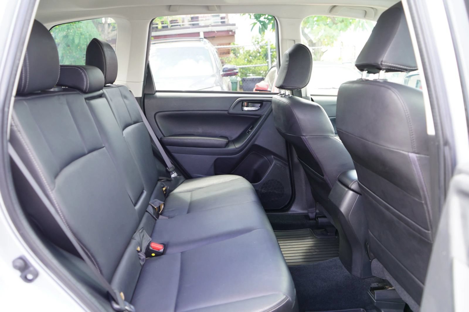 Used 2014 Subaru Forester 2.5i Limited AWD/4WD image 25