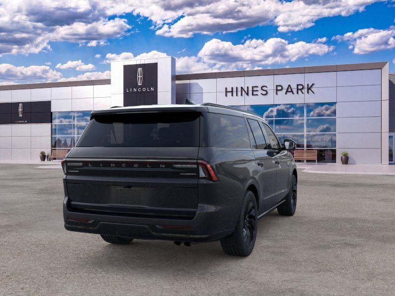 New 2026 Lincoln Navigator L Reserve w/ Jet Appearance Package AWD/4WD image 8