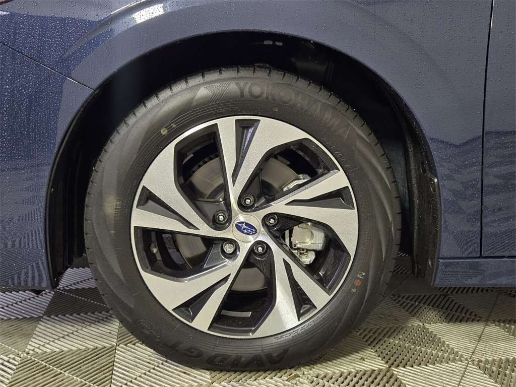 Certified 2025 Subaru Legacy Premium image 5