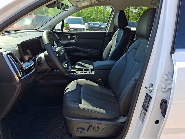 Certified 2026 Kia Sorento EX AWD/4WD image 14