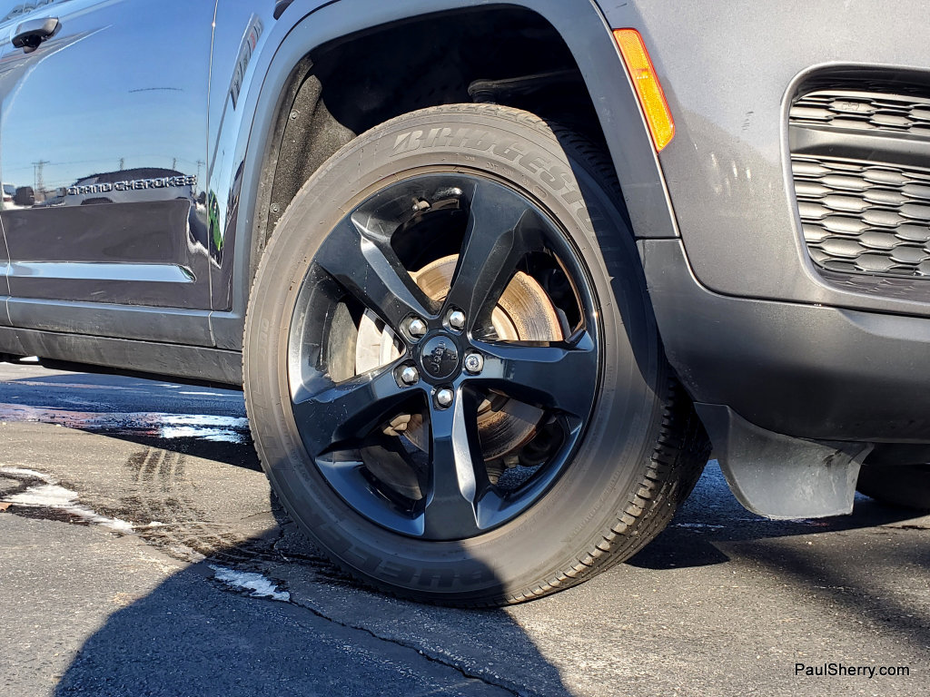 Used 2022 Jeep Grand Cherokee Altitude AWD/4WD image 7