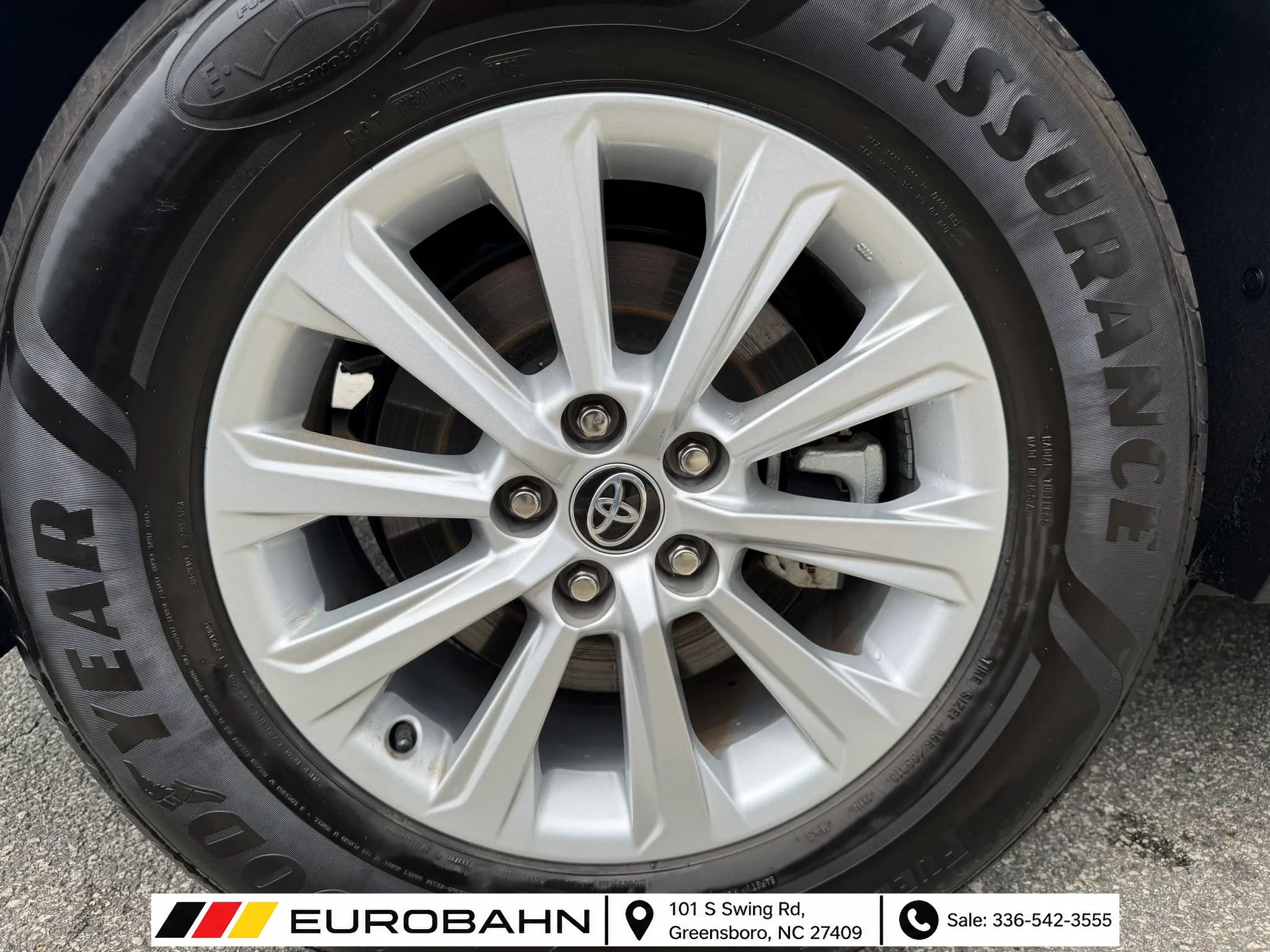 Used 2024 Toyota Grand Highlander AWD image 28