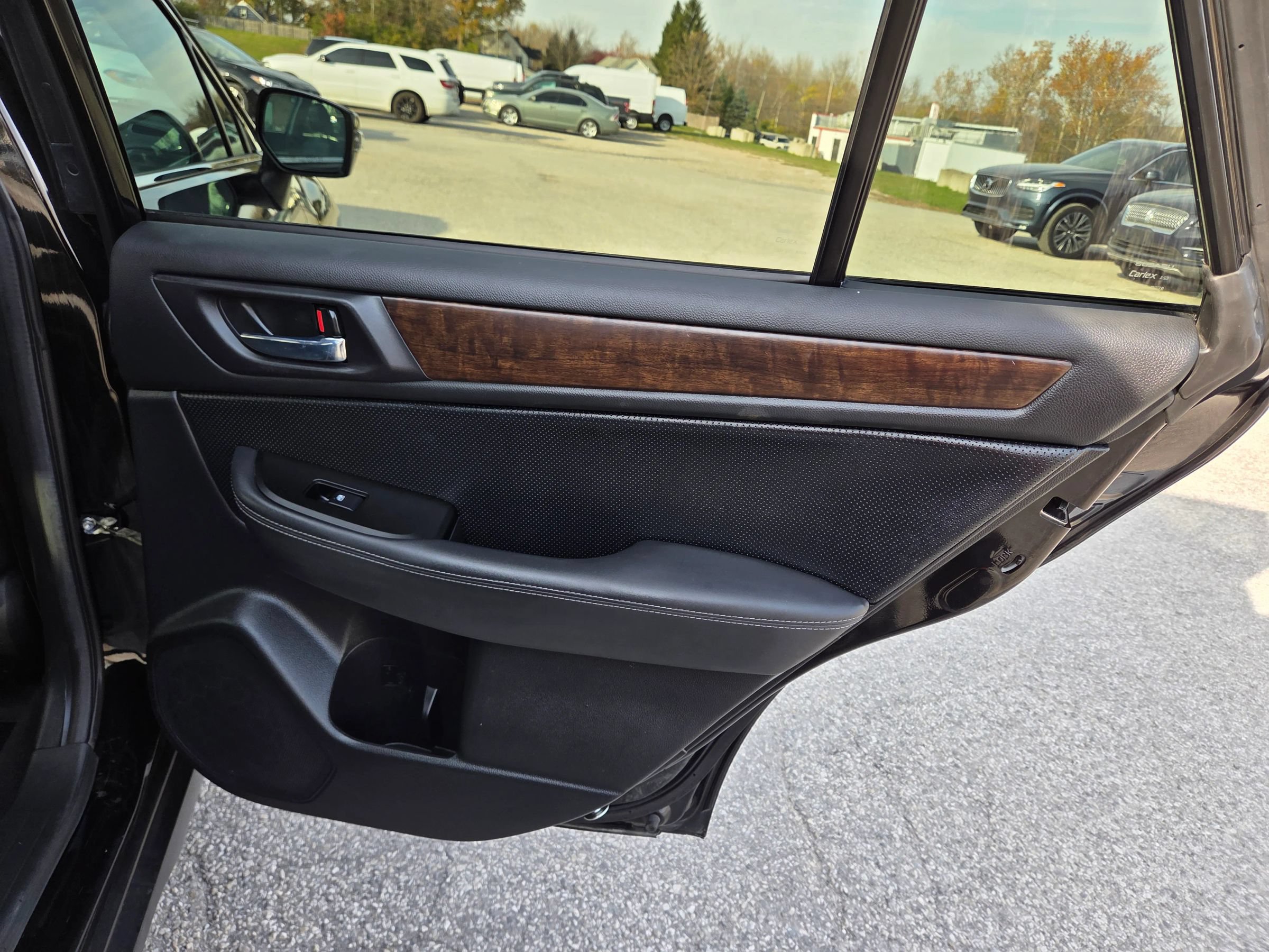Used 2016 Subaru Outback 2.5i Limited AWD/4WD image 20