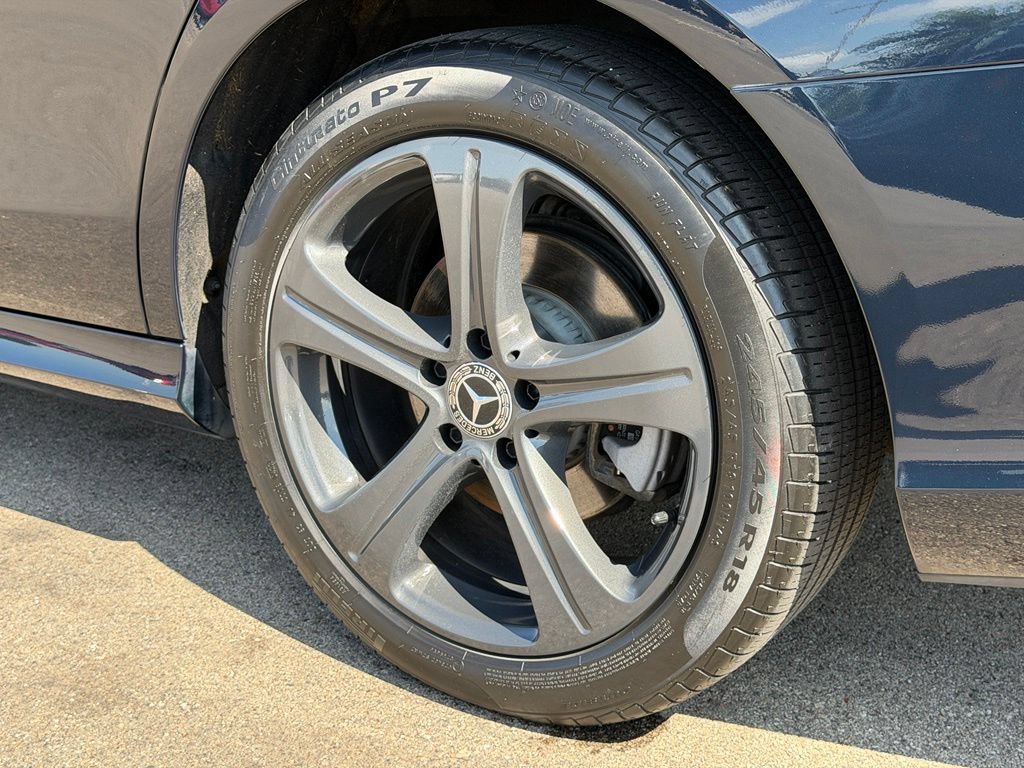 Used 2018 Mercedes-Benz E 300 4MATIC image 27