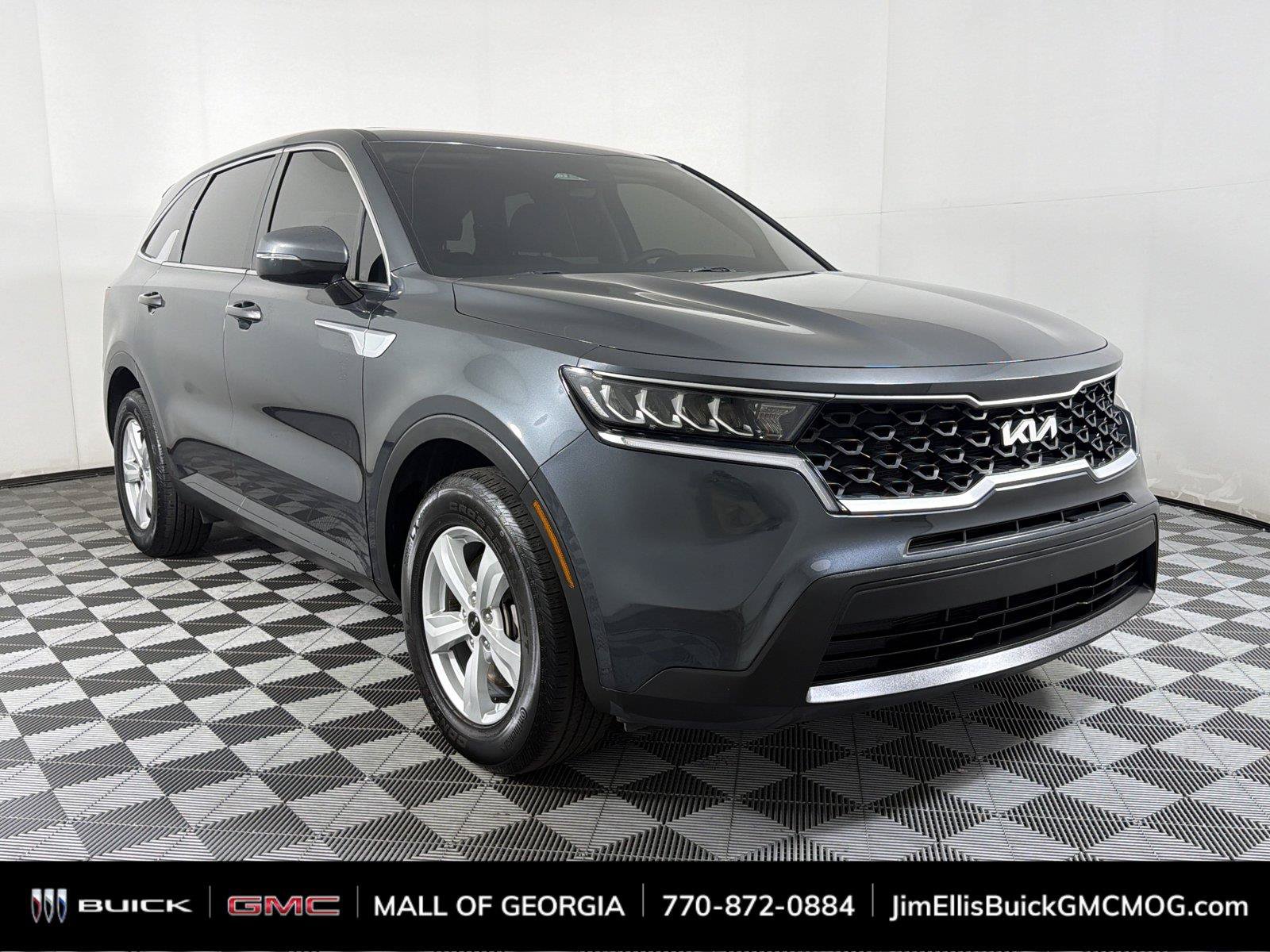 Used 2023 Kia Sorento LX