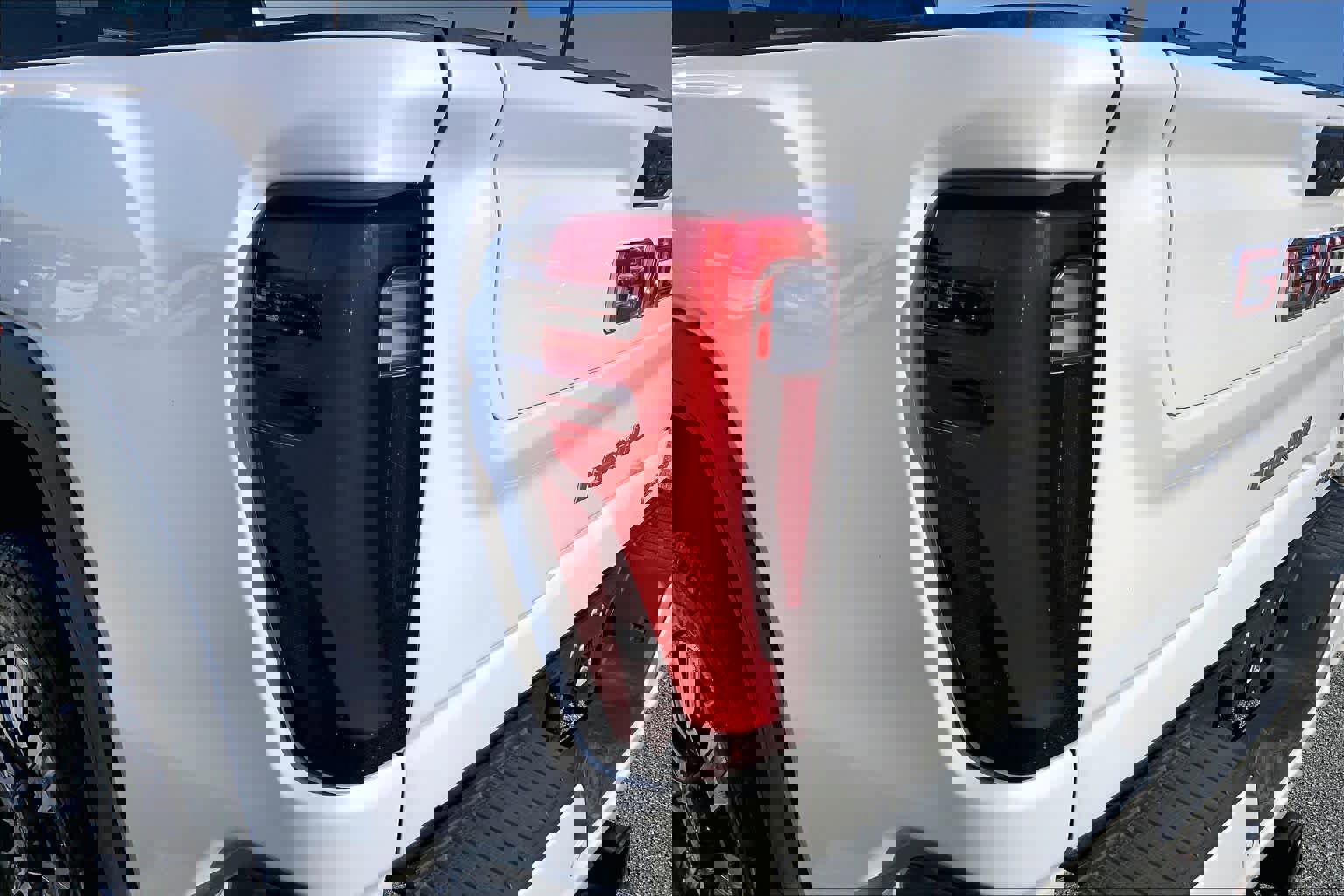 Used 2024 GMC Sierra 2500 Denali w/ Denali Reserve Package image 28