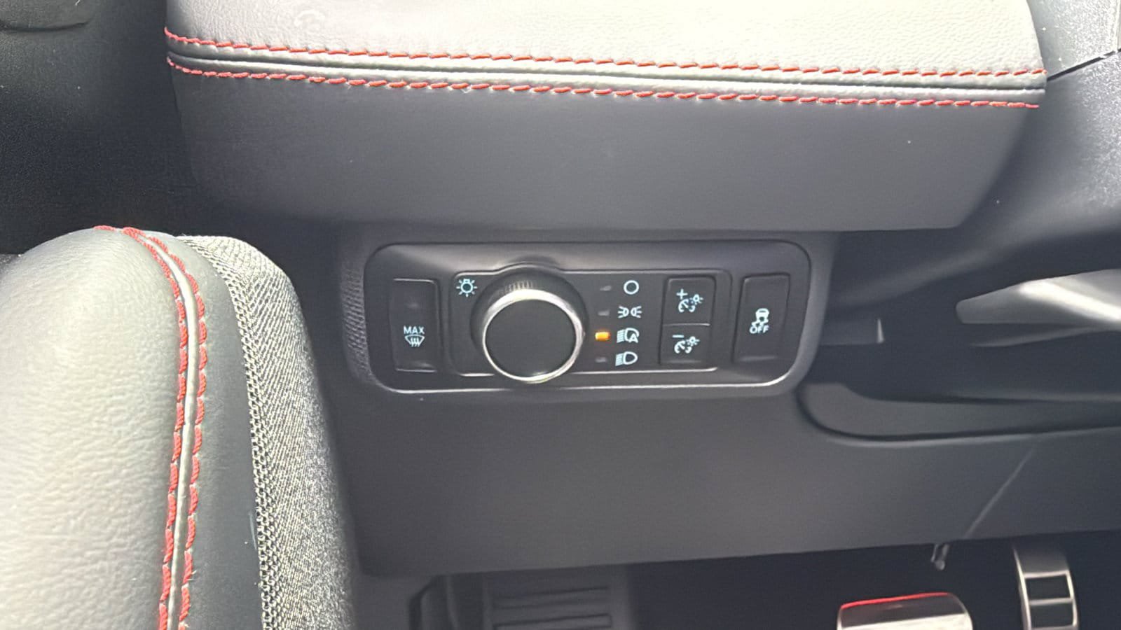 Used 2025 Ford Mustang Mach-E Premium w/ Sport Appearance Package AWD/4WD image 15