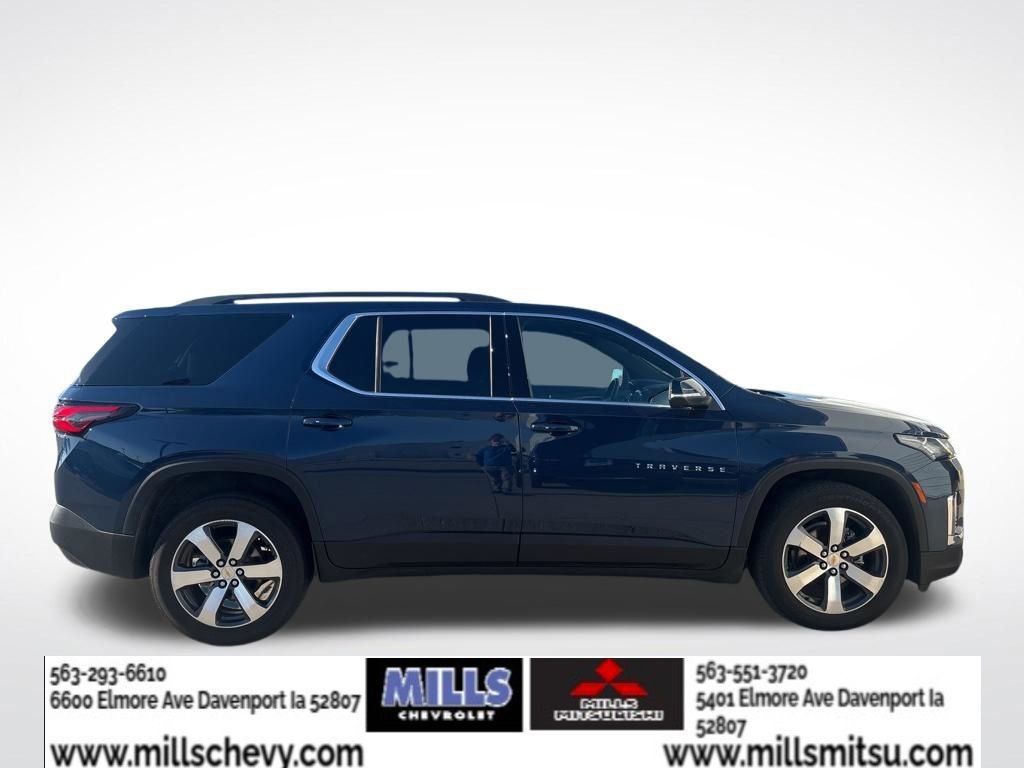 Used 2023 Chevrolet Traverse LT w/ LT Premium Package AWD/4WD image 4