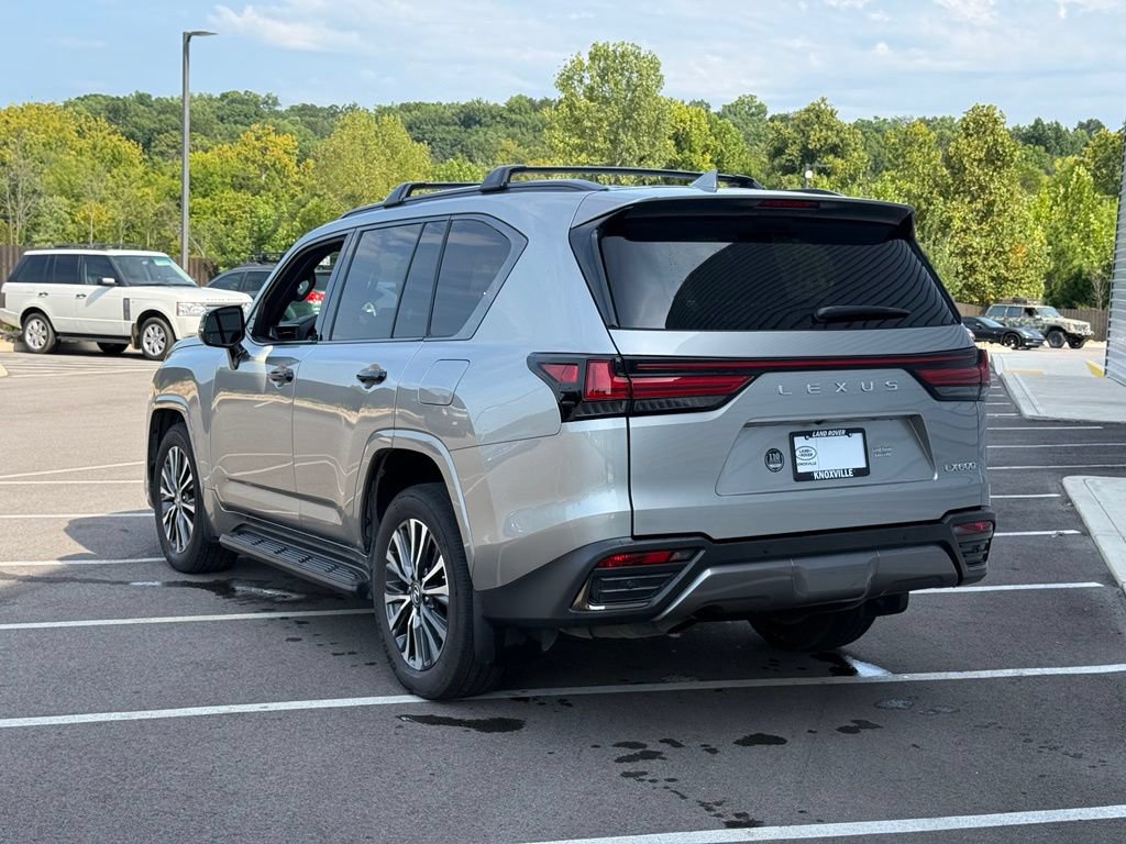 Used 2022 Lexus LX 600 4WD w/ Appearance Package image 9