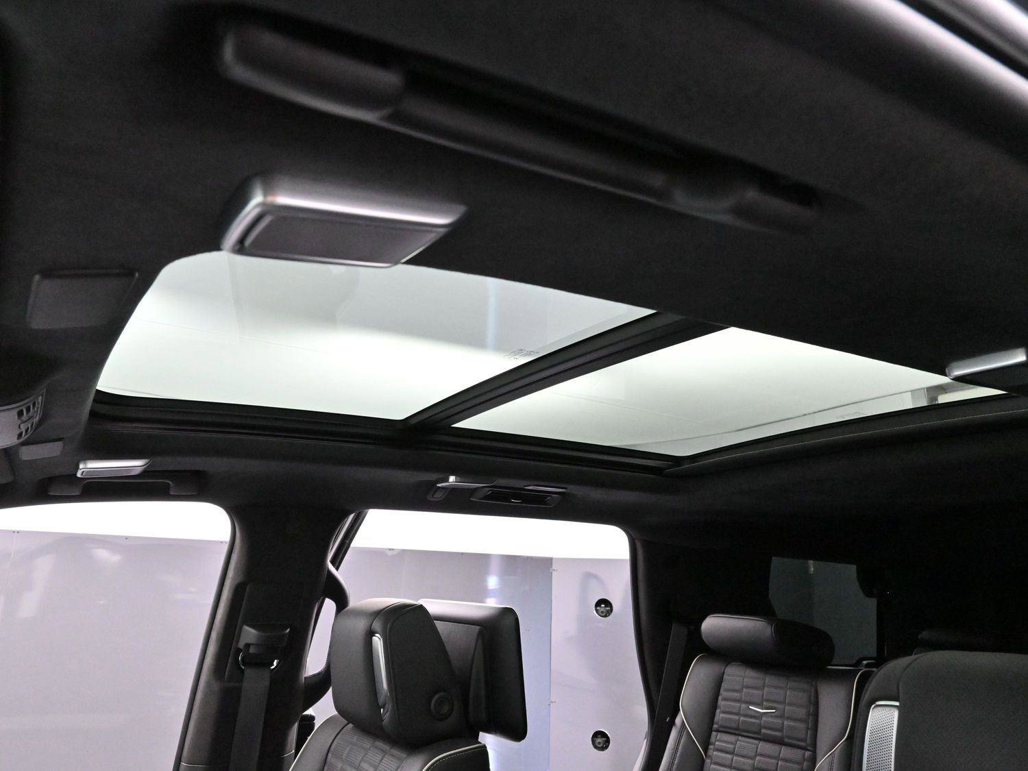 Certified 2024 Cadillac Escalade Sport Platinum image 35