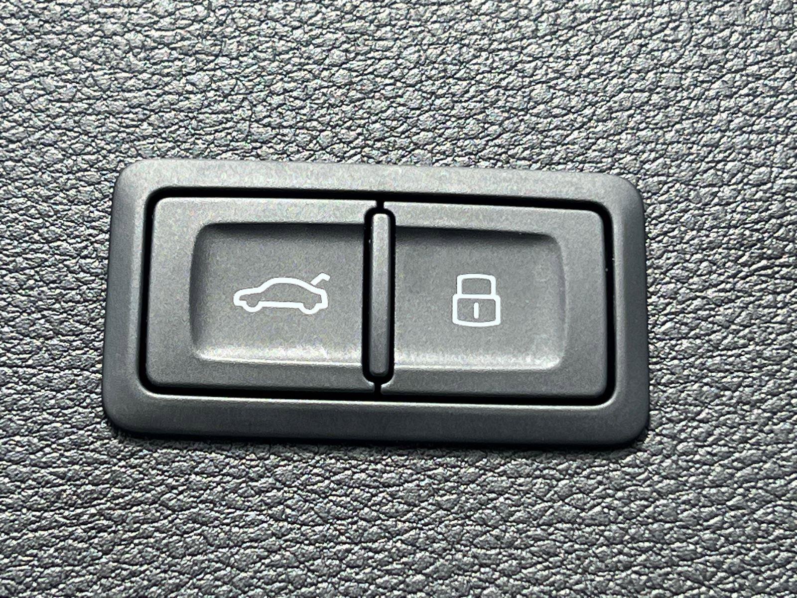 Used 2025 Audi Q5 e Premium Plus image 19