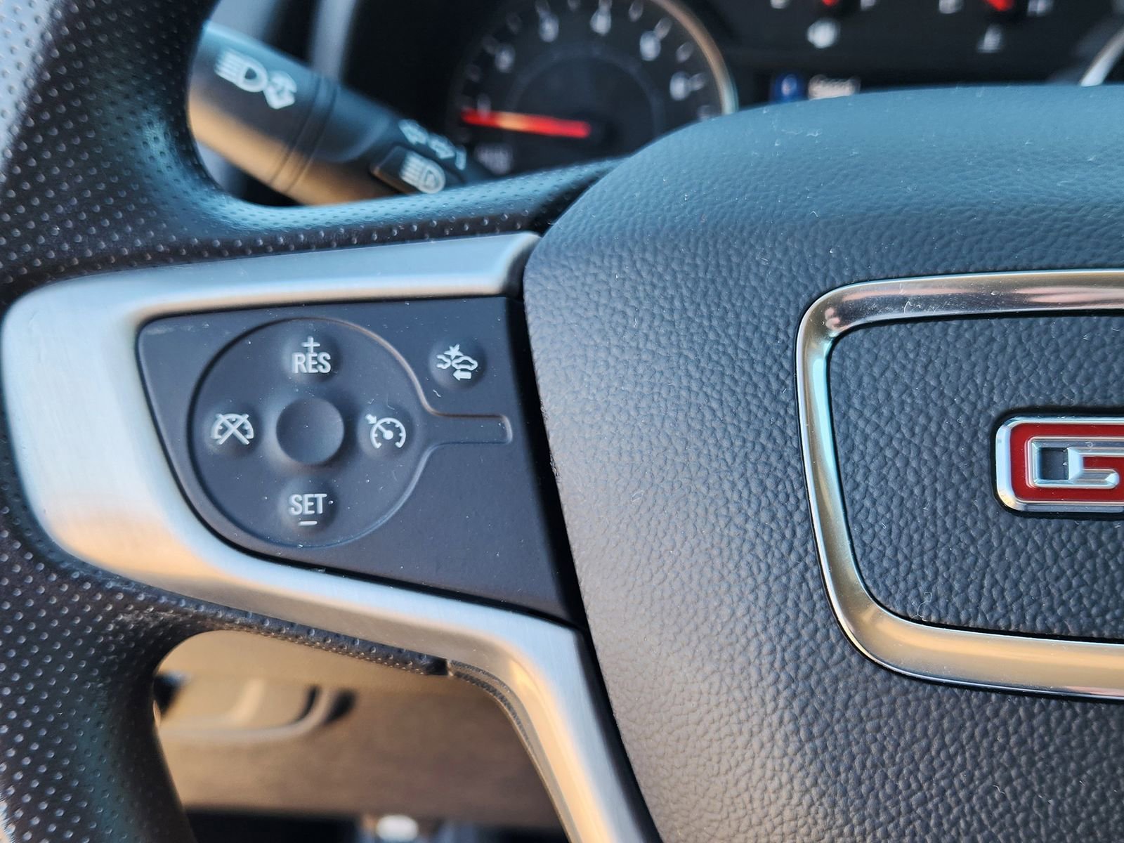 Used 2022 GMC Terrain SLE w/ Driver Convenience Package image 20