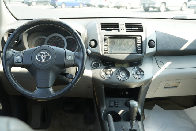 Used 2010 Toyota RAV4 Limited FWD image 18