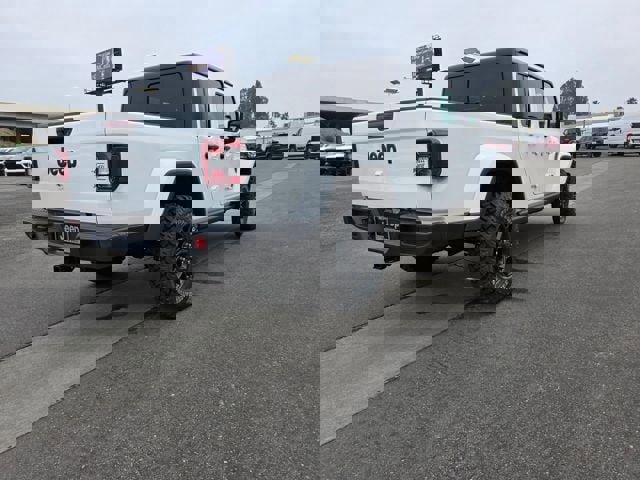 New 2026 Jeep Gladiator Sport image 7