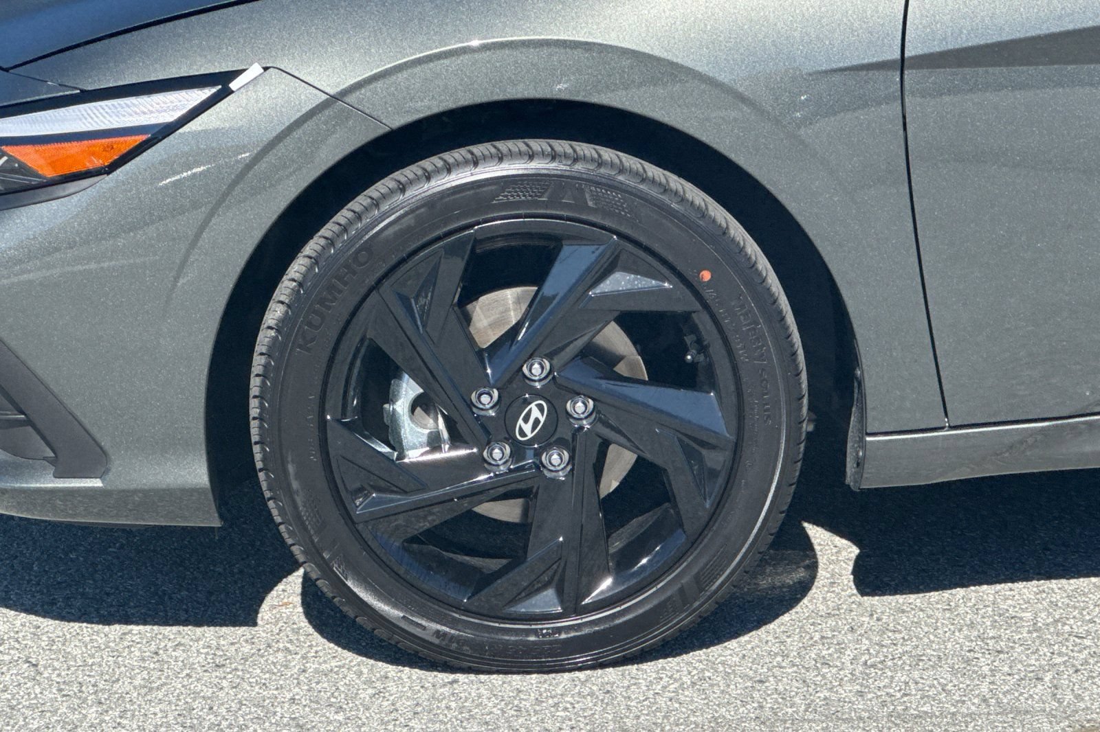 New 2026 Hyundai Elantra Sport FWD image 24